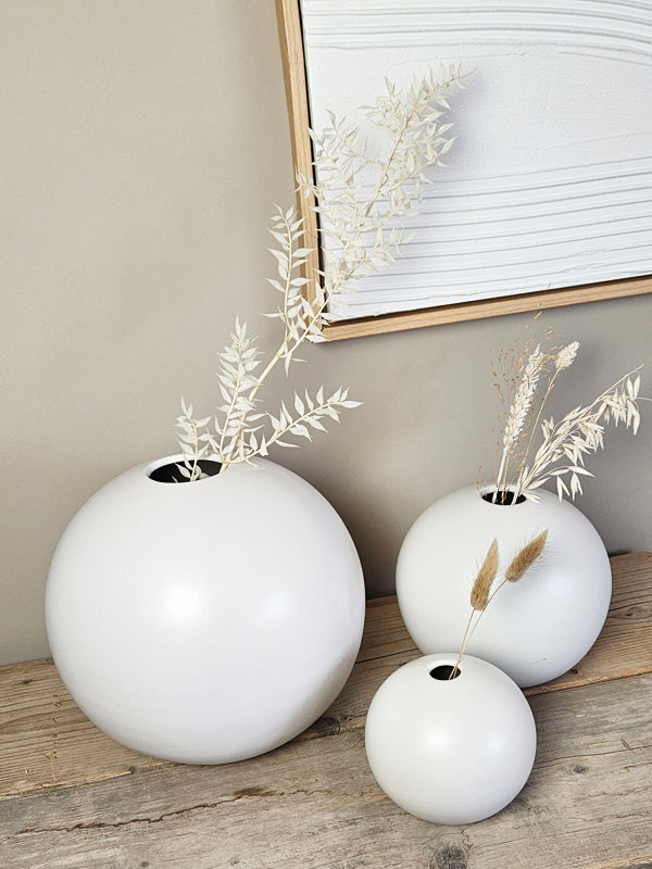 J-Line Jarrón Bola Mate Blanco Mediano