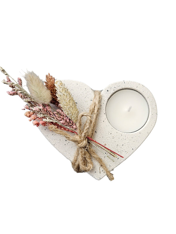 Portavelas de té con forma de corazón de hormigón