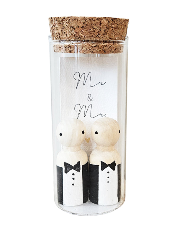 Pareja de novios en el baño de Just4You