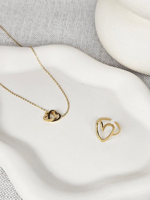 Anillo de acero inoxidable Love gold