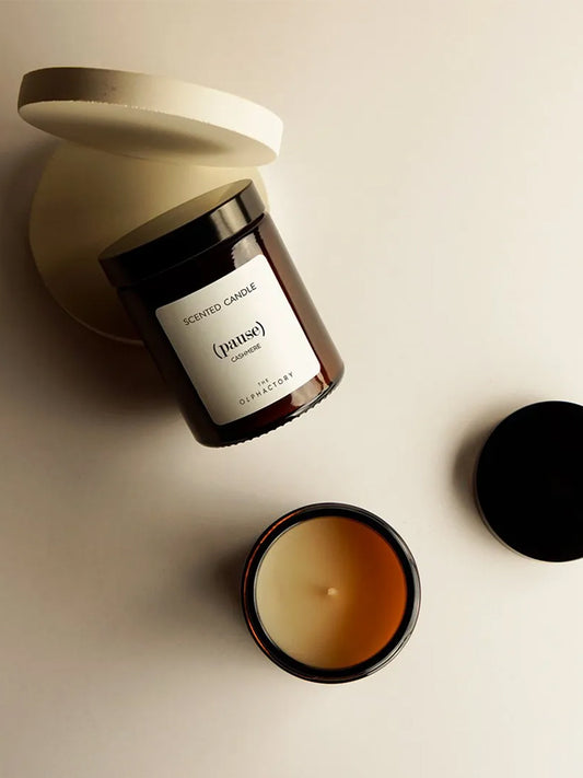 Vela Aromática Cashmere | (pause) by The Olphactory